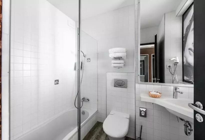اتاق استاندارد با چشم‌انداز دریا, Amberton Hotel Klaipeda