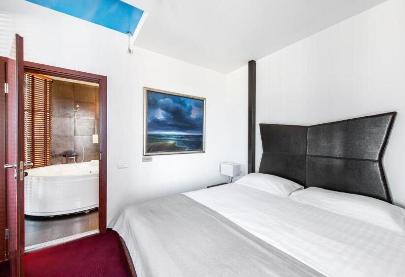 סוויטה מלכותית, Amberton Hotel Klaipeda