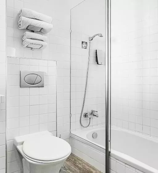 اتاق لوکس با چشم‌انداز دریا, Amberton Hotel Klaipeda
