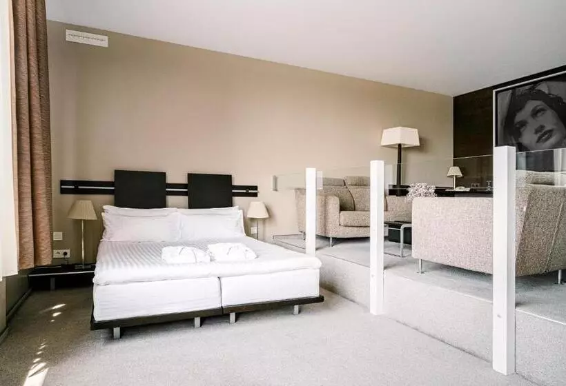 اتاق لوکس با چشم‌انداز دریا, Amberton Hotel Klaipeda