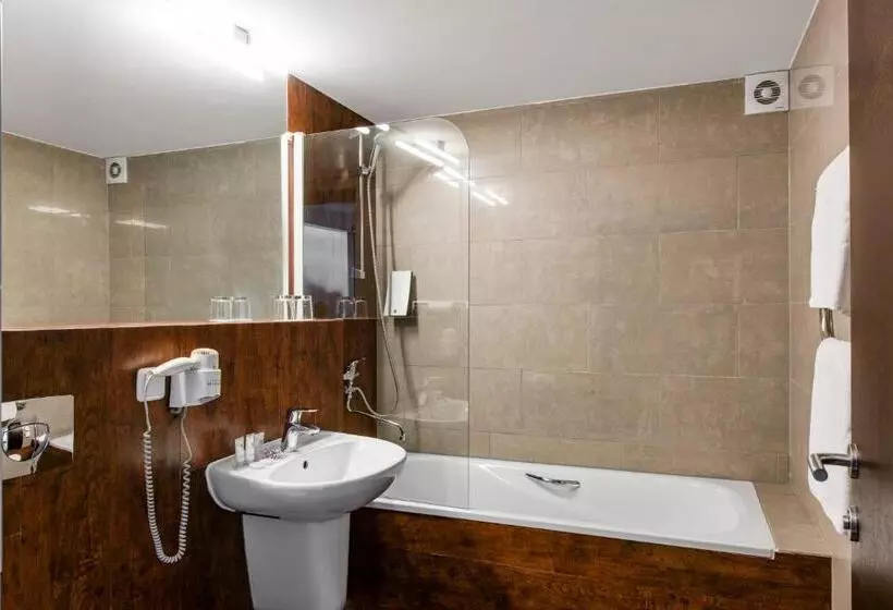 سوئیت خانوادگی اقتصادی, Amberton Hotel Klaipeda