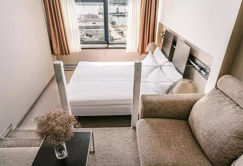 اتاق استاندارد با تخت دوبل و چشم‌انداز دریا, Amberton Hotel Klaipeda