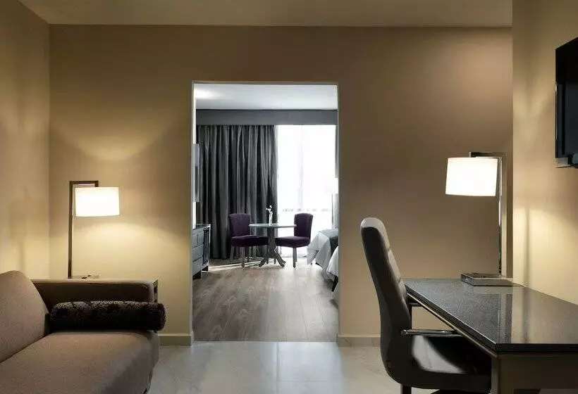 デラックスルーム, Krystal® Monterrey