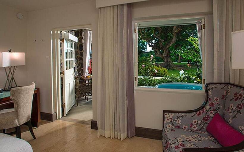 آپارتمان لوکس 1 خوابه, Sandals Halcyon   All Inclusive Couples Only