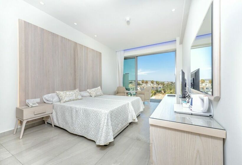 Номер Deluxe, Tasia Maris Beach Hotel - Adults Only