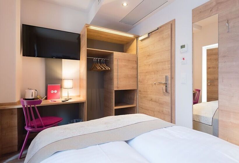 اتاق عادی, Junior By Max 70