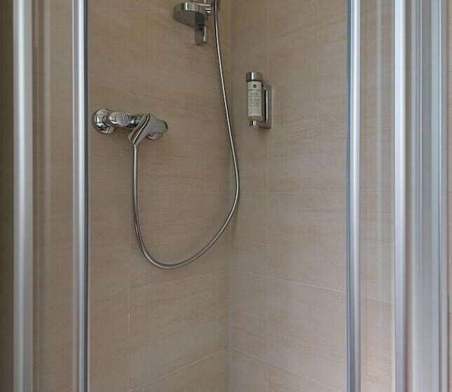 اتاق استاندارد یک نفره, Junior By Max 70