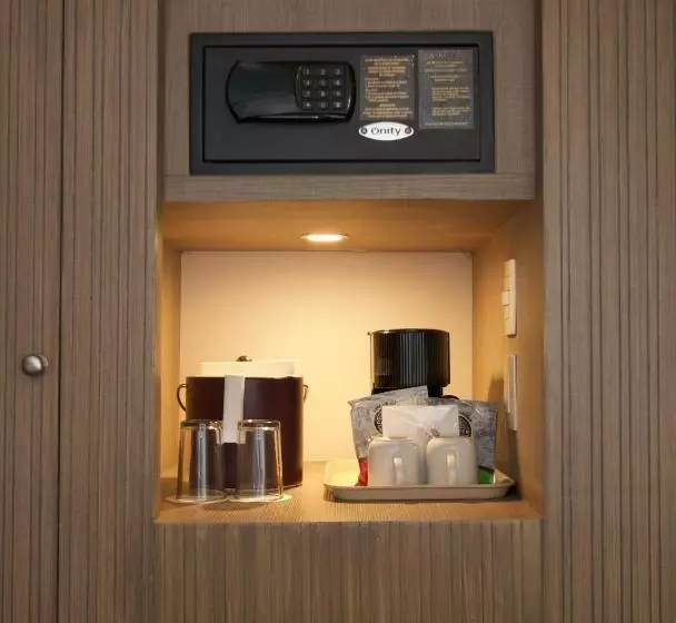 キングサイズベッドのジュニアスイート, Crowne Plaza Hotel Mexico City North Tlalnepantla, An Ihg