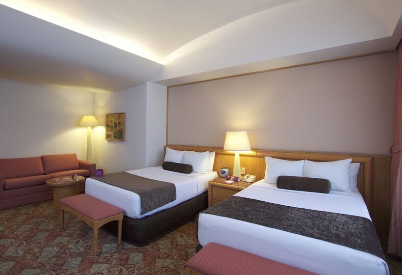 Номер Стандарт 2 Двуспальные Кровати, Crowne Plaza Hotel Mexico City North Tlalnepantla, An Ihg
