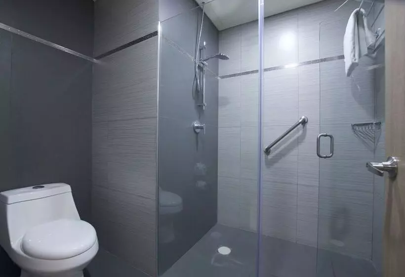２ダブルベッドのスタンダードルーム, Crowne Plaza Hotel Mexico City North Tlalnepantla, An Ihg