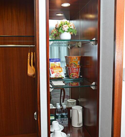 اتاق استاندارد, Guia