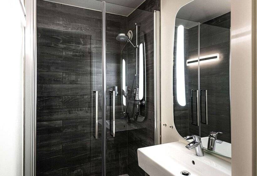 اتاق خانوادگی, Ibis Amsterdam Centre