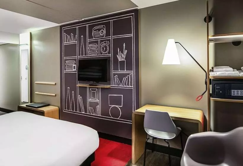اتاق خانوادگی, Ibis Amsterdam Centre
