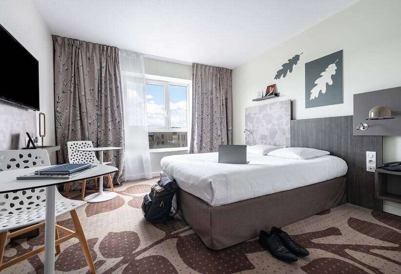 סוויטה משפחתית, Mercure Compiegne Sud