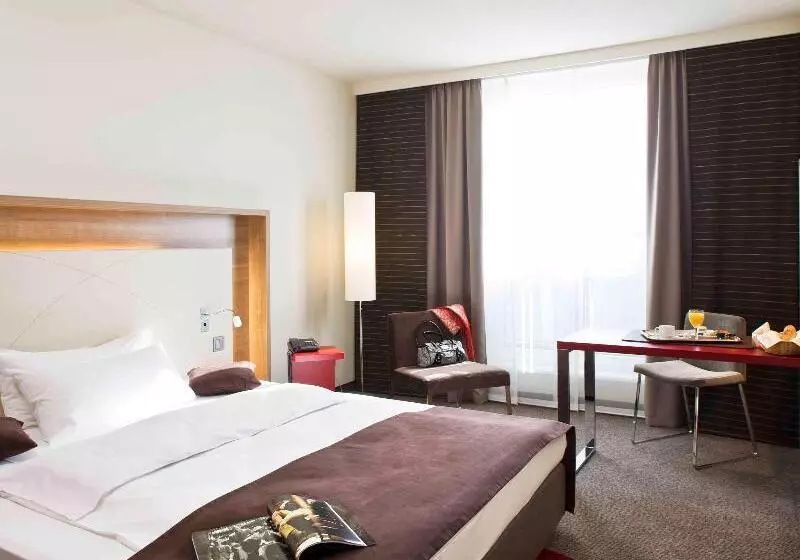 キングサイズベッドのスタンダードルーム, Mercure Hotel Stuttgart Airport Messe
