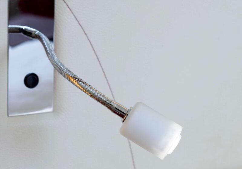 キングサイズベッドのスタンダードルーム, Mercure Hotel Stuttgart Airport Messe