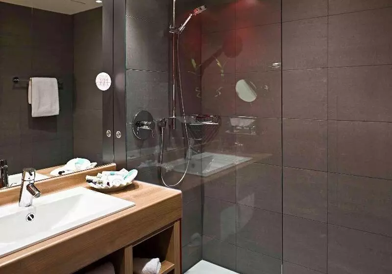 キングサイズベッドのスタンダードルーム, Mercure Hotel Stuttgart Airport Messe