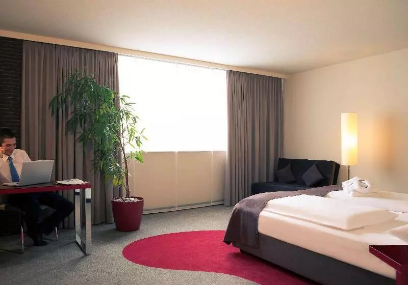 キングサイズベッドのスタンダードルーム, Mercure Hotel Stuttgart Airport Messe
