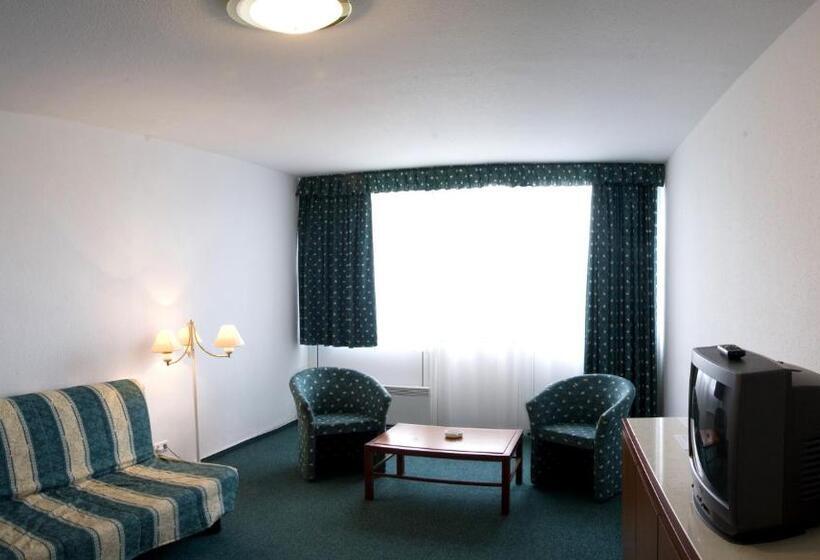 Апартаменты Deluxe 1 Спальня, Riviera Park