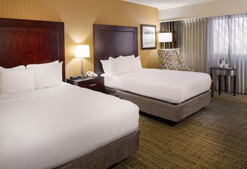 Номер Стандарт 2 Двуспальные Кровати, Crowne Plaza Hotel St. Louis Airport, An Ihg