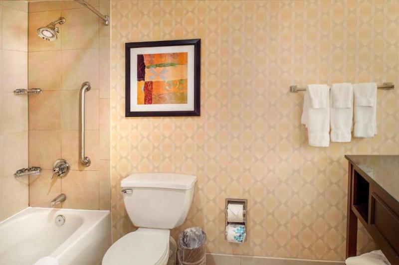 Номер Стандарт Внутренний, Crowne Plaza Hotel St. Louis Airport, An Ihg
