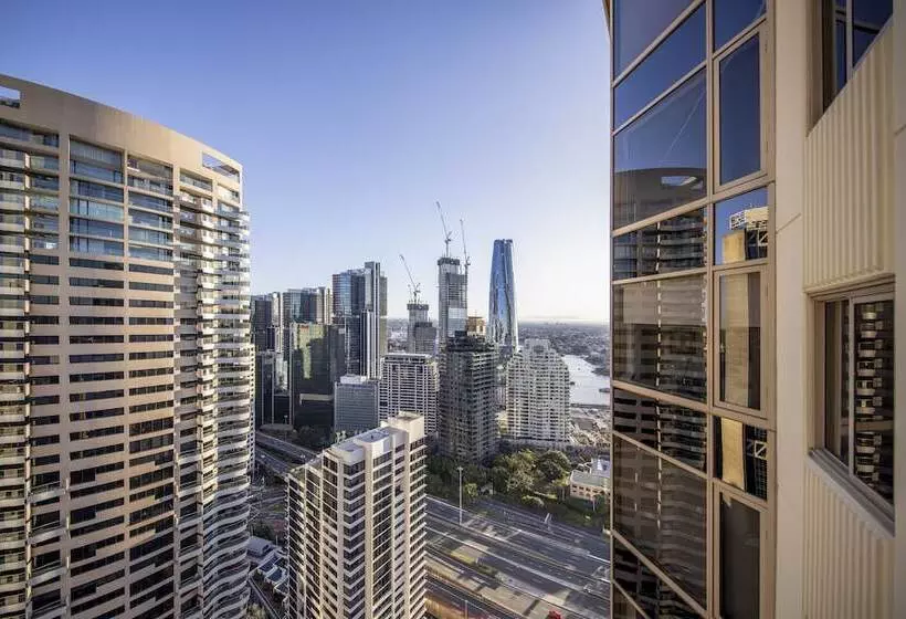 1 Bedroom Apartment City View, The Sebel Quay West Suites Sydney