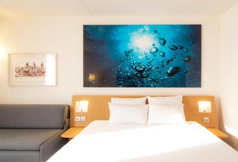 اتاق سوپریور با چشم‌انداز استخر, Novotel Antwerpen   Ekeren