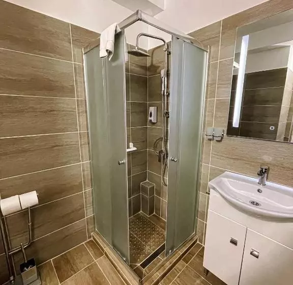 １ベッドルームアパートメント, öreg Tó Hotel és Rendezvénytér