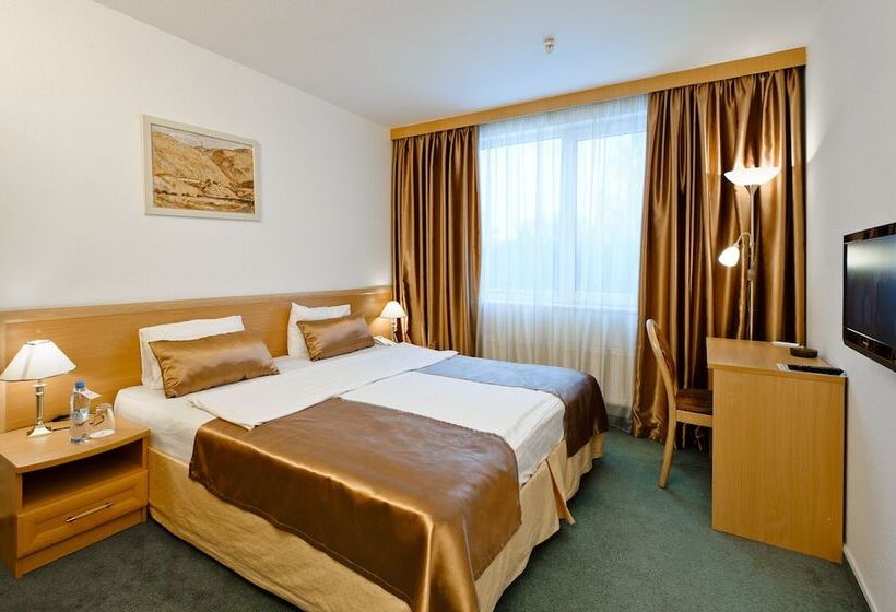 스탠다드 룸, Art