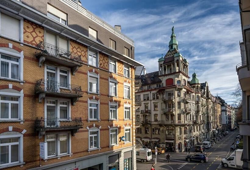 标准单人间, Central Luzern