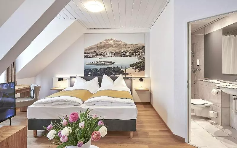 Quarto Familiar, Central Luzern