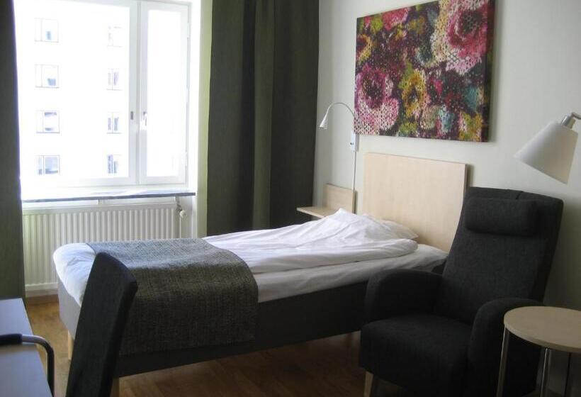 スタンダードシングルルーム, L Bjorken