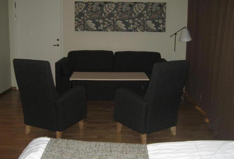 ファミリールーム, L Bjorken