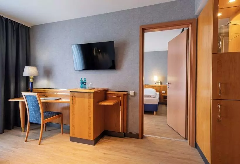 سوییت جونیور, Achat Hotel Magdeburg