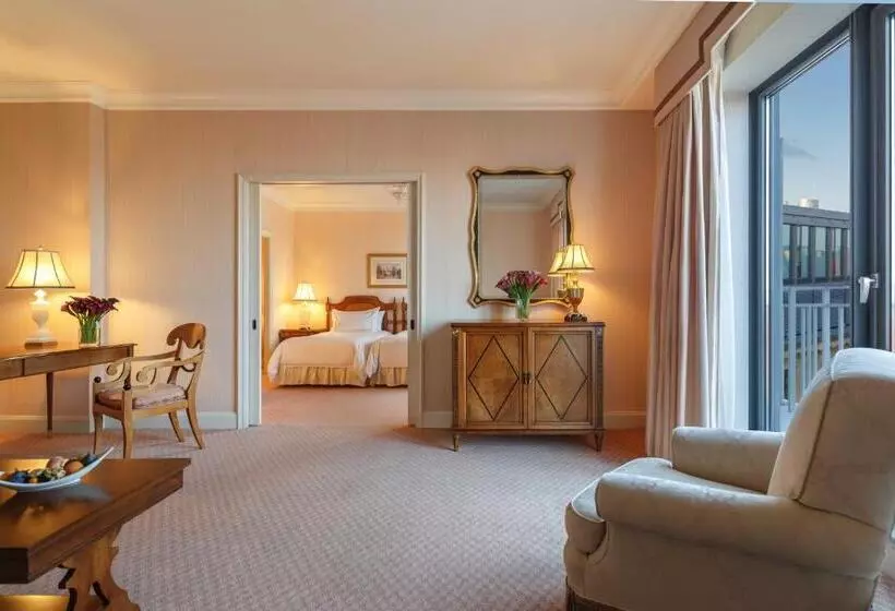 Superior Suite, Regent Berlin, An Ihg