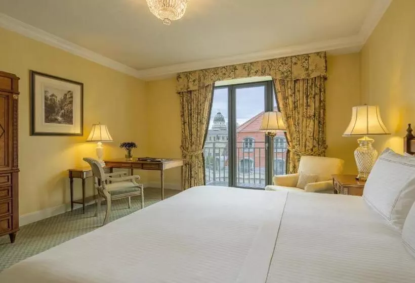 Standardzimmer King-Size Bett (behindertengerecht), Regent Berlin, An Ihg