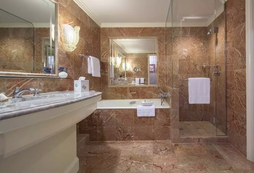 Klassisches Zimmer, Regent Berlin, An Ihg