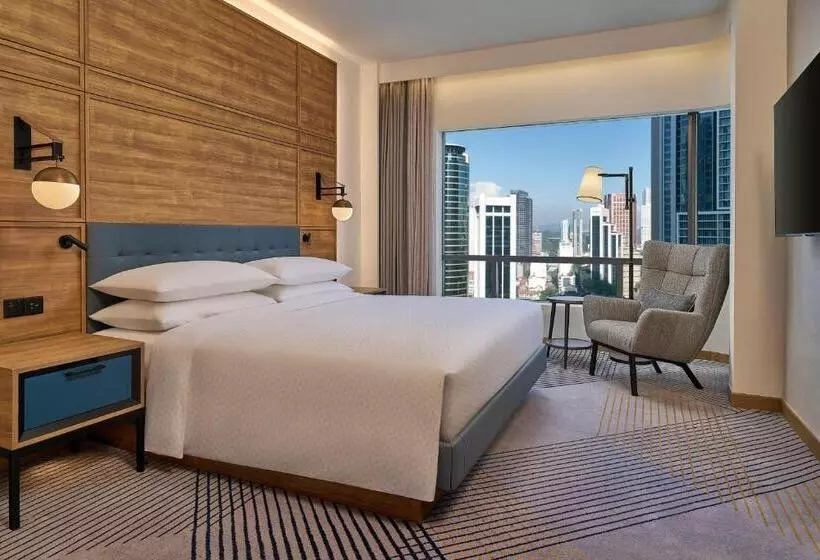 キングサイズベッドのエクゼクティブ, Renaissance Kuala Lumpur Hotel & Convention Centre