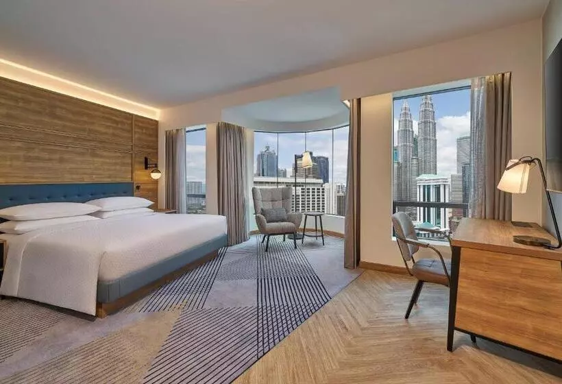 キングサイズベッド、ビュー付きデラックスルーム, Renaissance Kuala Lumpur Hotel & Convention Centre