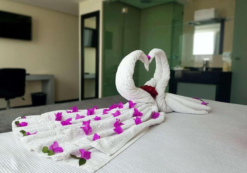 اتاق لوکس, Renaissance Kuala Lumpur Hotel & Convention Centre