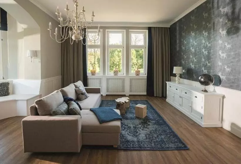 Suite, Schloss Kaarz Mit Park