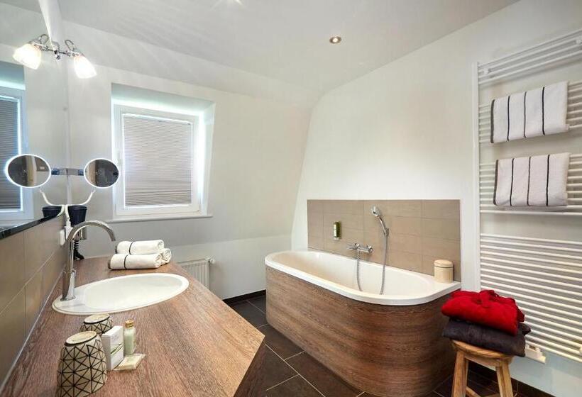 침실 1개 아파트, Schloss Kaarz Mit Park