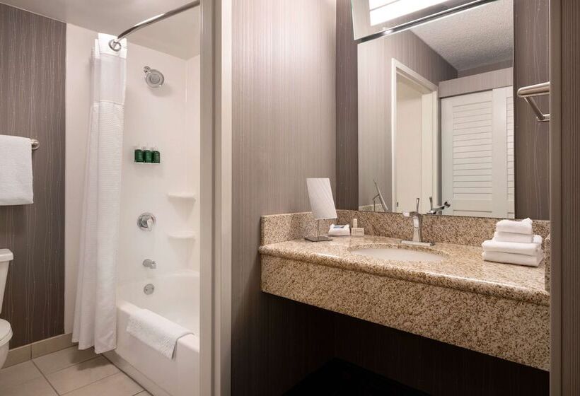 スイート, Sonesta Select Camarillo