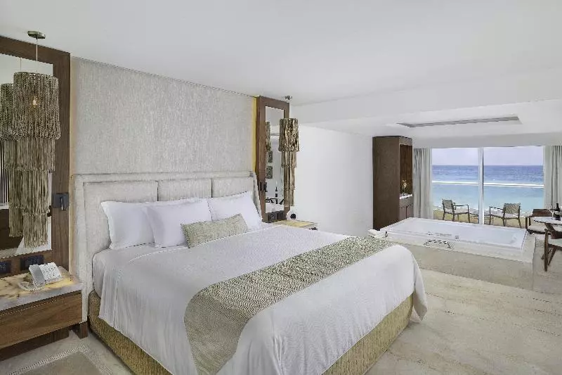 سوییت جونیور با چشم‌انداز دریا, Sun Palace  All Inclusive  Adults Only