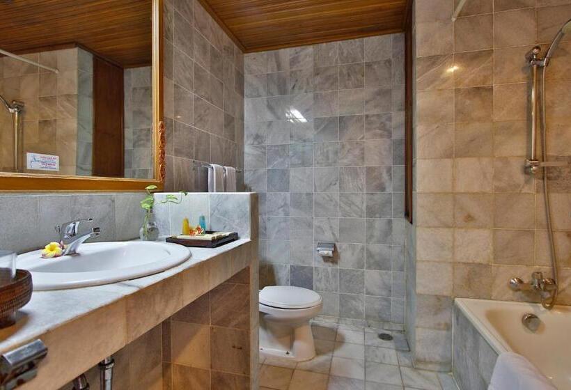 Номер Стандарт Вид на Сад, Jayakarta Hotel Lombok