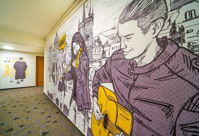 Quarto Superior Vista Cidade, Uno Prague