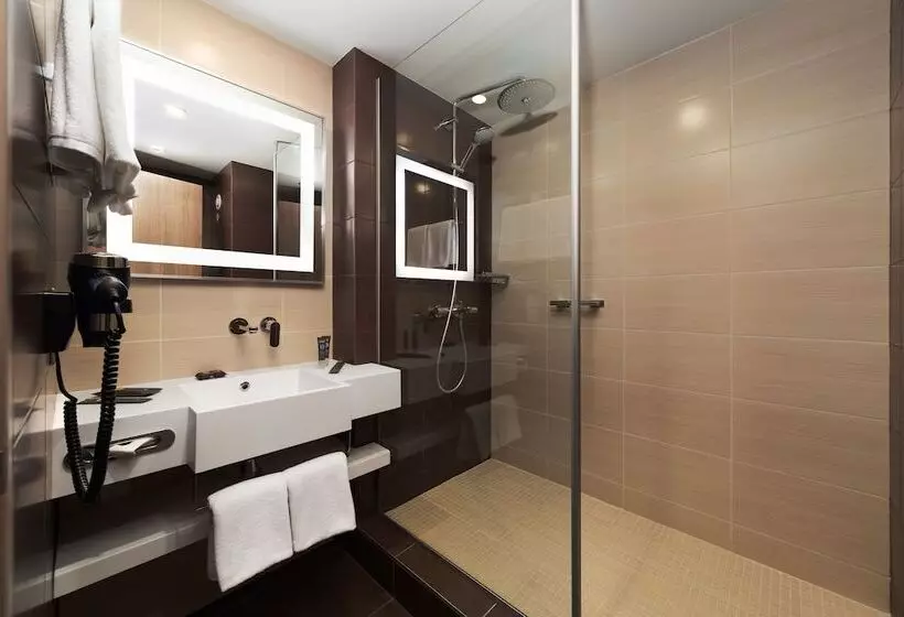 اتاق استاندارد, Novotel Moscow Sheremetyevo Airport