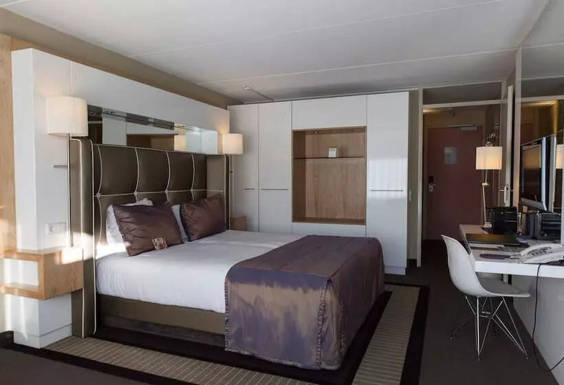 Superior Room, Westcord Hotel Schylge