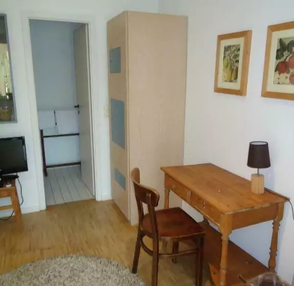 スタンダードシングルルーム, Seehotel Am Neuklostersee