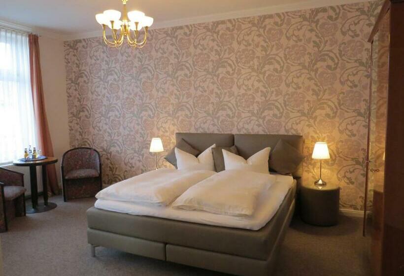 اتاق استاندارد, Turmhotel Weserblick Bremen